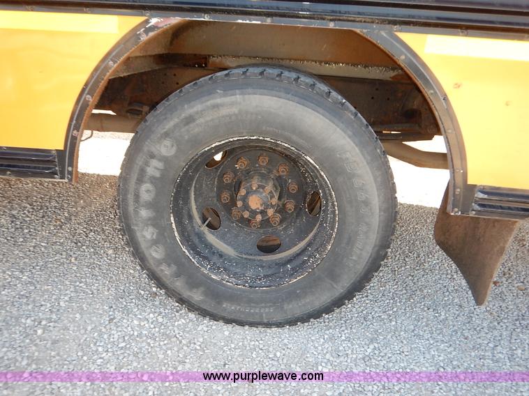 image for item K1633 1995 Chevrolet Blue Bird school bus