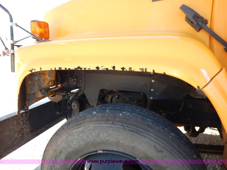 image for item K1633 1995 Chevrolet Blue Bird school bus