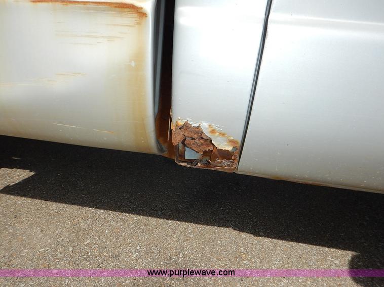 image for item K1637 1994 Chevrolet 1500 pickup truck