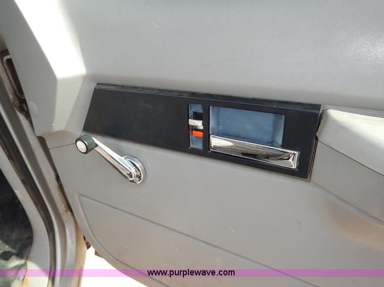 image for item K1637 1994 Chevrolet 1500 pickup truck