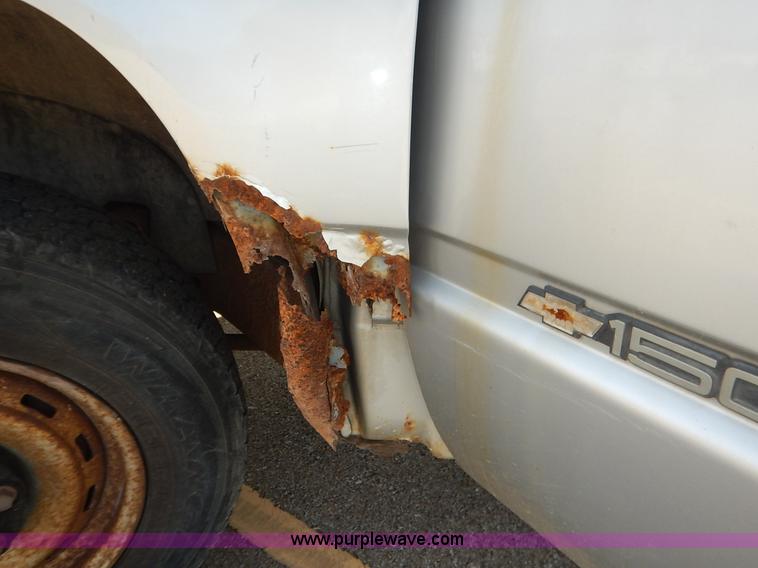 image for item K1637 1994 Chevrolet 1500 pickup truck