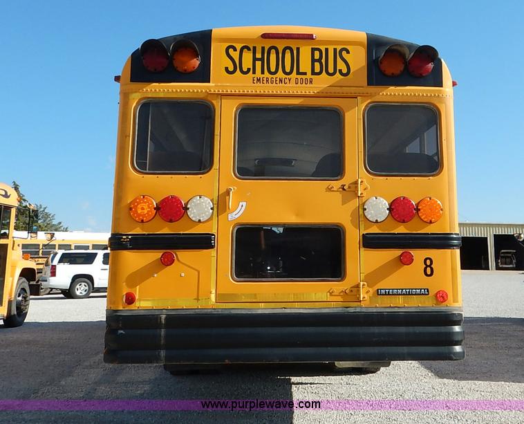 image for item K1644 2002 International school bus