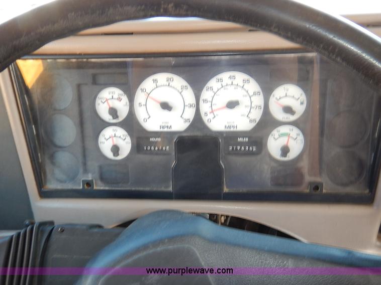 image for item K1644 2002 International school bus