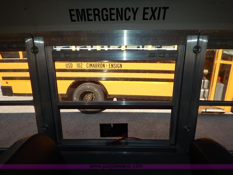 image for item K1644 2002 International school bus