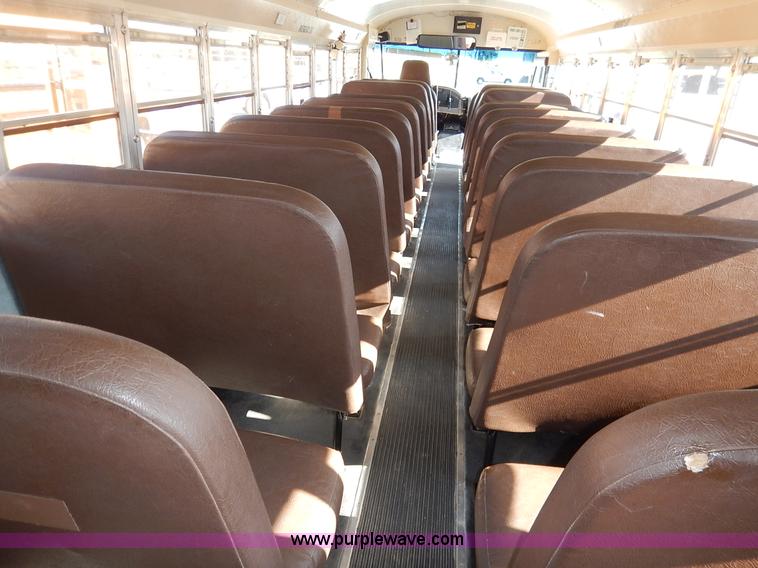 image for item K1644 2002 International school bus