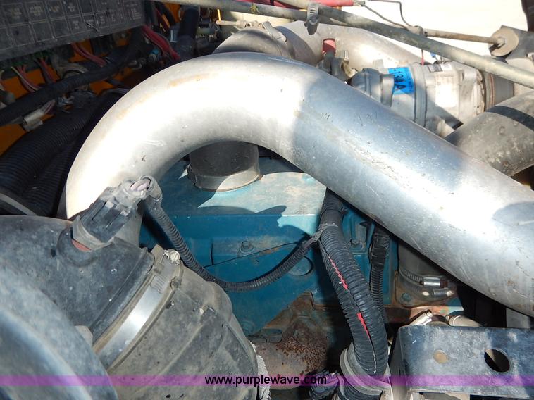 image for item K1644 2002 International school bus