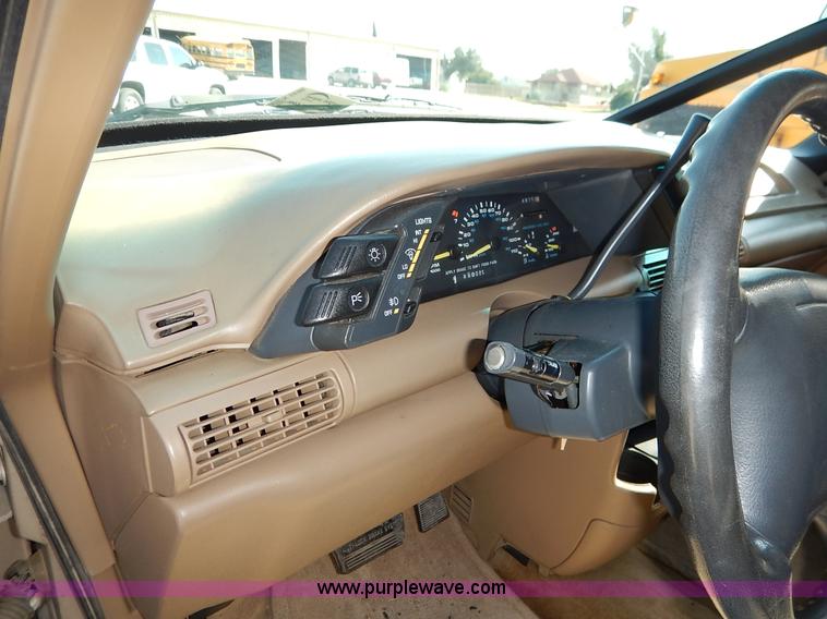 image for item K1646 1995 Oldsmobile Silhouette van