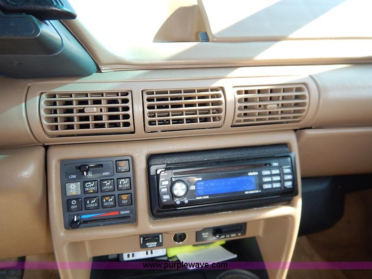 image for item K1646 1995 Oldsmobile Silhouette van