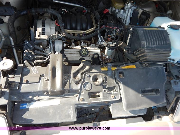 image for item K1646 1995 Oldsmobile Silhouette van