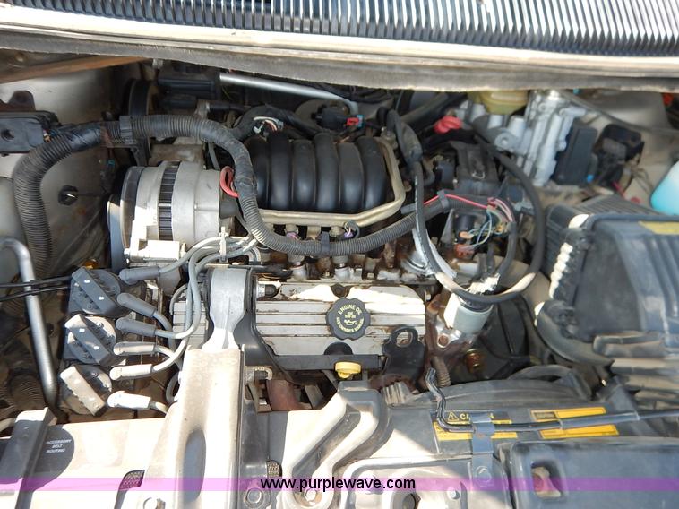 image for item K1646 1995 Oldsmobile Silhouette van