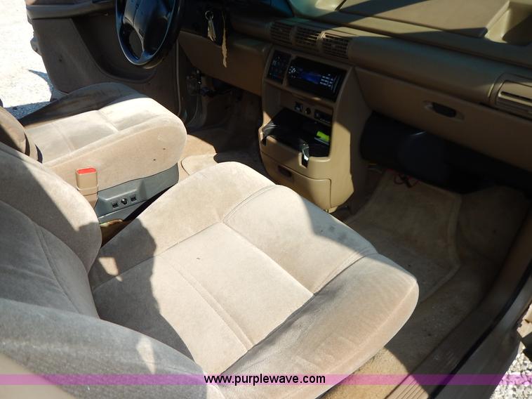 image for item K1646 1995 Oldsmobile Silhouette van