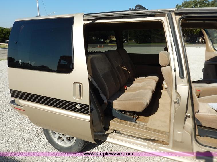 image for item K1646 1995 Oldsmobile Silhouette van