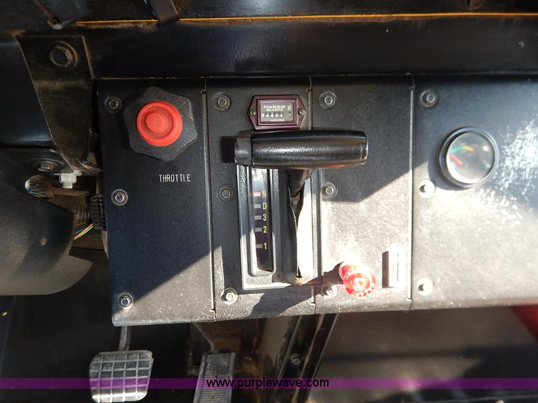 image for item K1651 1998 Chevrolet Blue Bird school bus