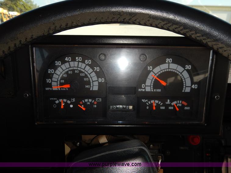 image for item K1651 1998 Chevrolet Blue Bird school bus