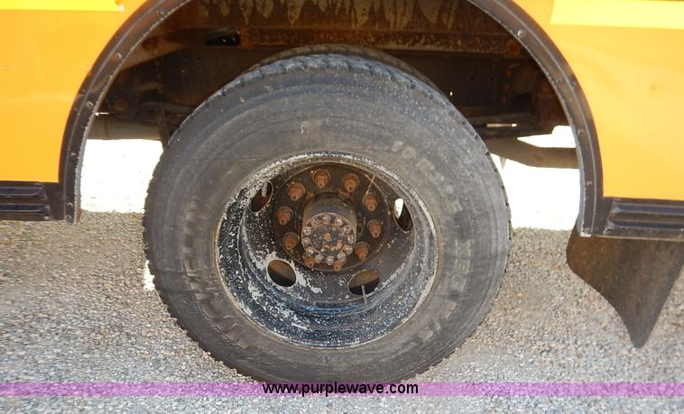 image for item K1651 1998 Chevrolet Blue Bird school bus