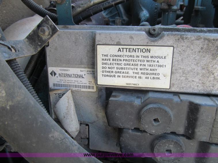 image for item K6250 2003 International 3800 school bus