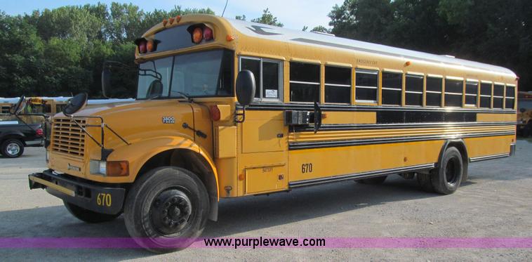 image for item K6251 2003 International 3800 school bus