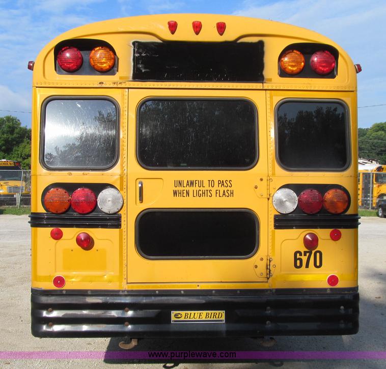 image for item K6251 2003 International 3800 school bus