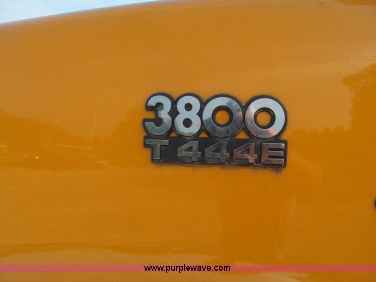image for item K6251 2003 International 3800 school bus