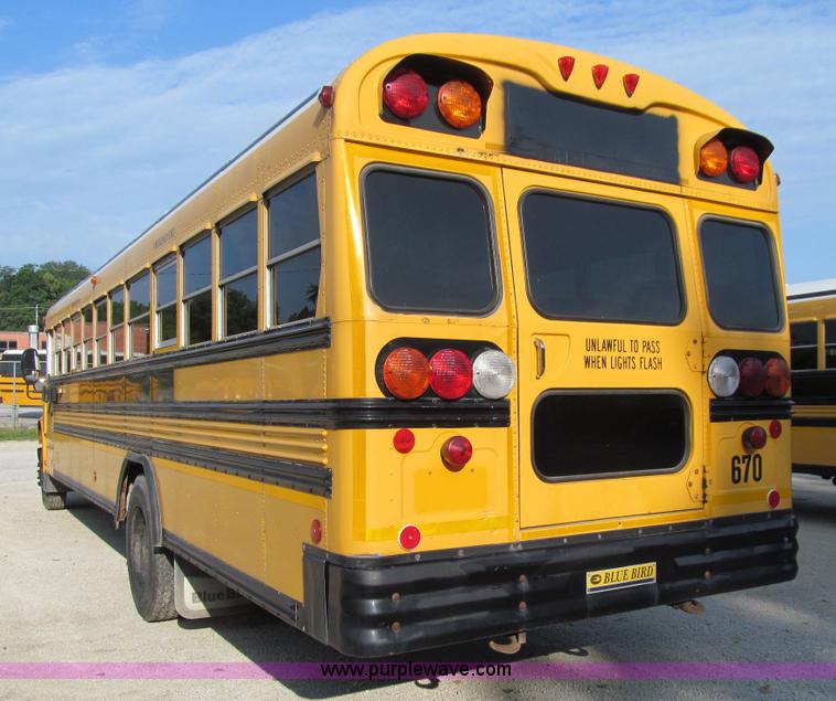 image for item K6251 2003 International 3800 school bus