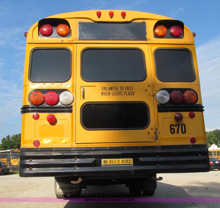 image for item K6251 2003 International 3800 school bus