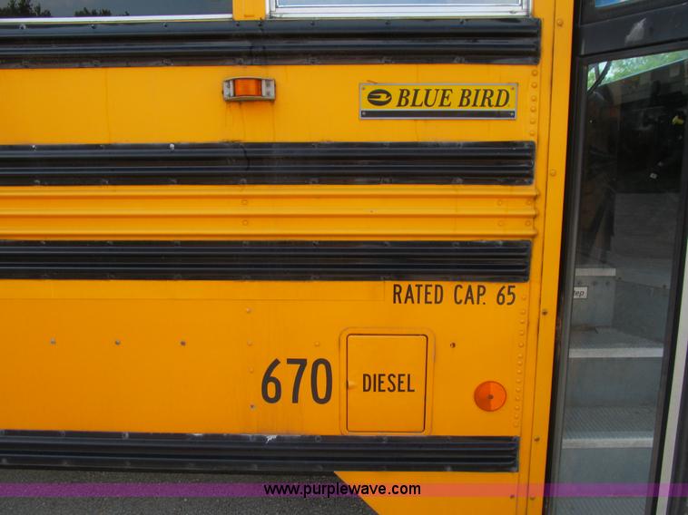 image for item K6251 2003 International 3800 school bus