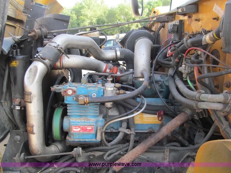 image for item K6251 2003 International 3800 school bus