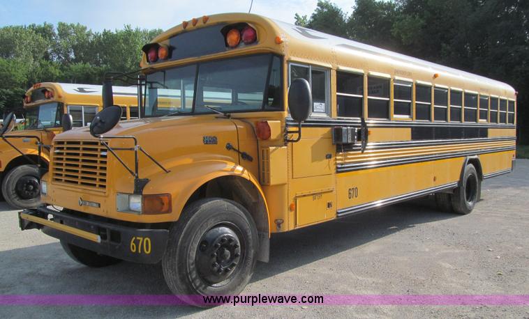 image for item K6251 2003 International 3800 school bus