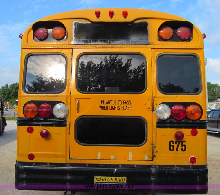 image for item K6252 2003 International 3800 school bus