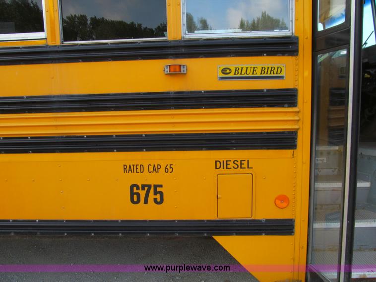 image for item K6252 2003 International 3800 school bus