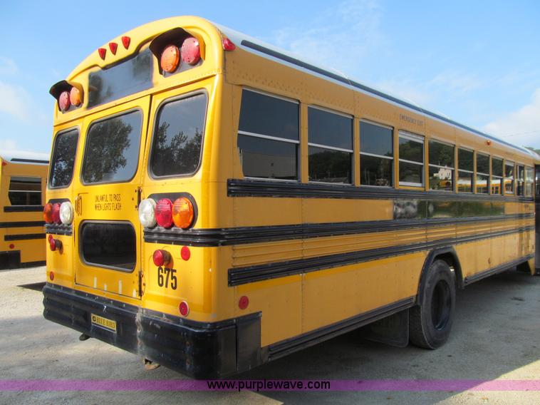 image for item K6252 2003 International 3800 school bus