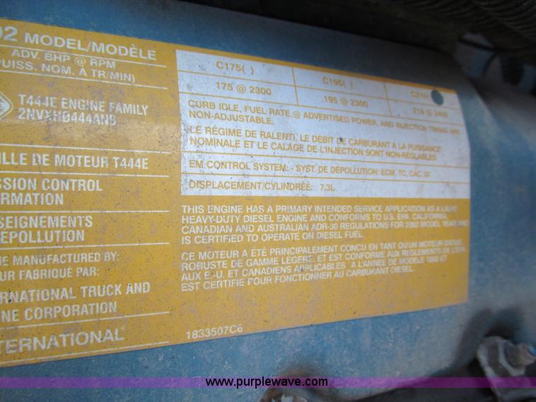 image for item K6252 2003 International 3800 school bus