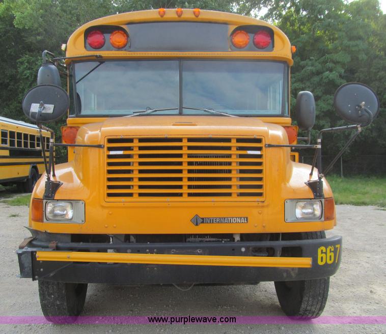 image for item K6253 2003 International 3800 school bus