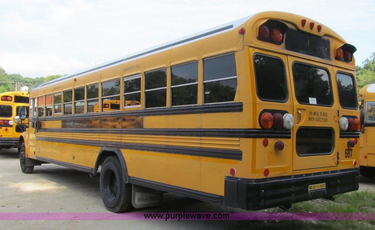 image for item K6253 2003 International 3800 school bus