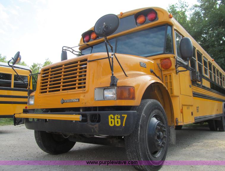 image for item K6253 2003 International 3800 school bus