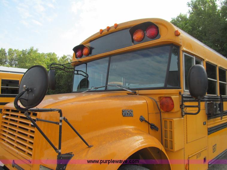 image for item K6253 2003 International 3800 school bus