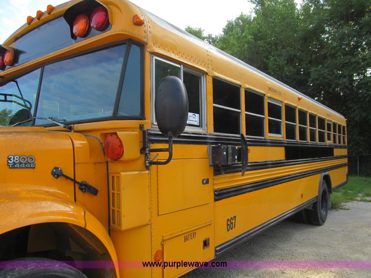 image for item K6253 2003 International 3800 school bus