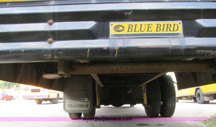 image for item K6253 2003 International 3800 school bus