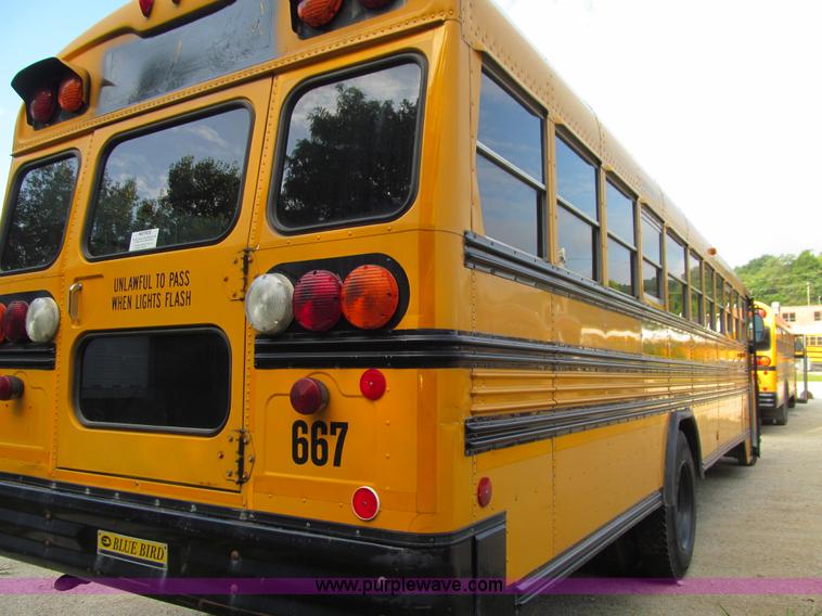 image for item K6253 2003 International 3800 school bus