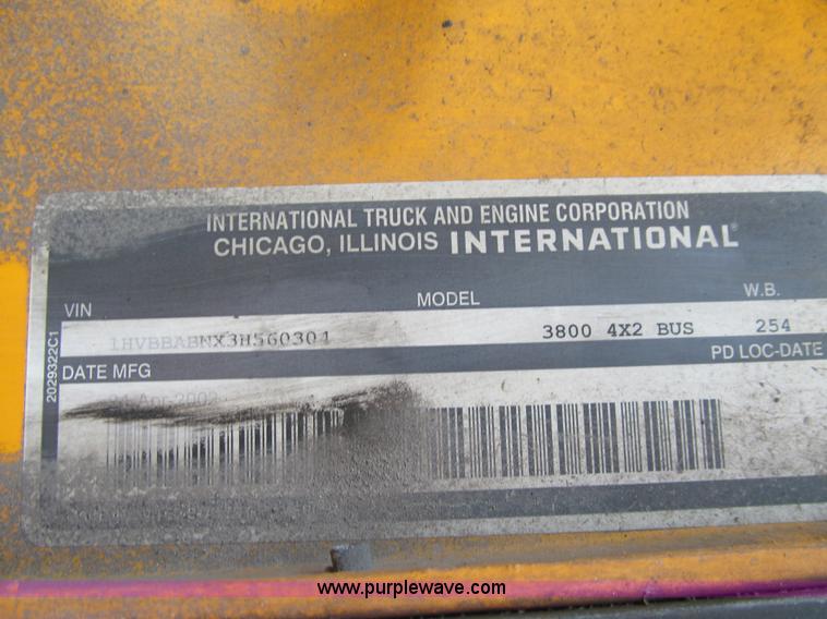 image for item K6253 2003 International 3800 school bus
