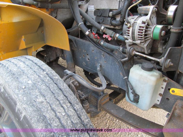 image for item K6253 2003 International 3800 school bus