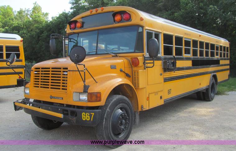 image for item K6253 2003 International 3800 school bus
