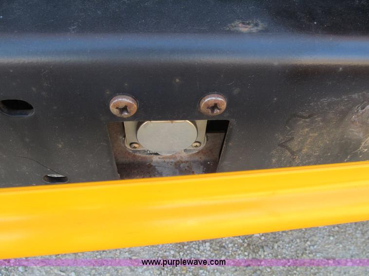 image for item K6254 2003 International 3800 school bus