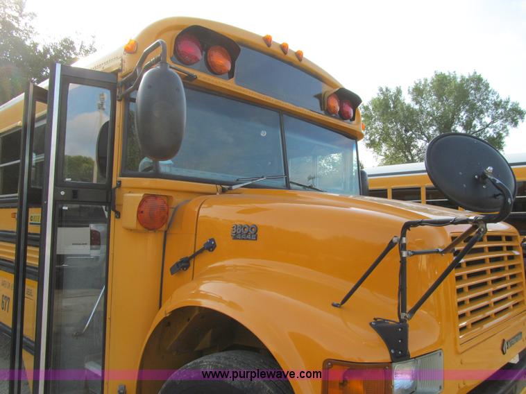 image for item K6254 2003 International 3800 school bus
