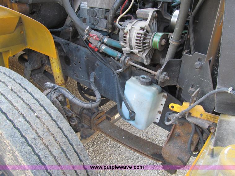 image for item K6254 2003 International 3800 school bus