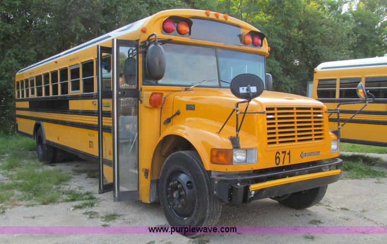 image for item K6255 2003 International 3800 school bus