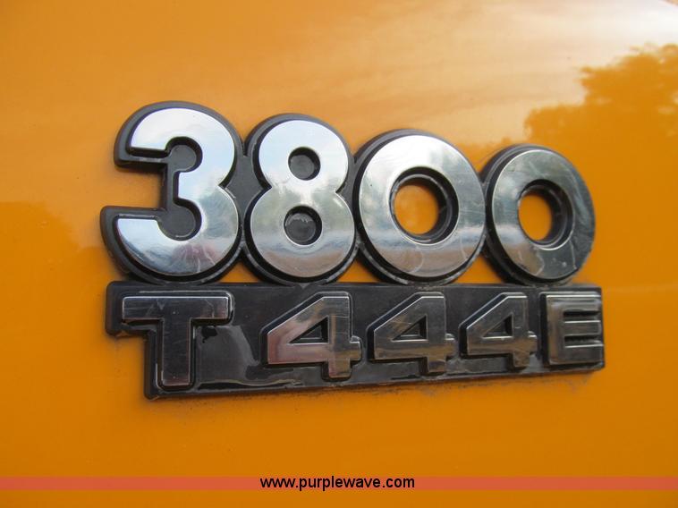 image for item K6255 2003 International 3800 school bus