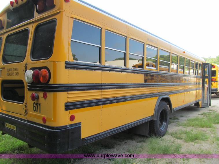 image for item K6255 2003 International 3800 school bus