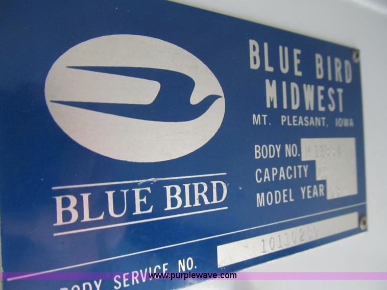 image for item K6255 2003 International 3800 school bus