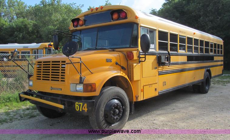 image for item K6256 2003 International 3800 school bus